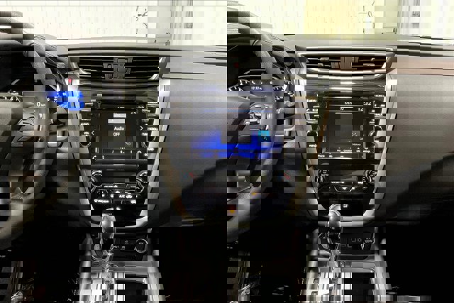 Used 2024 Nissan Murano SV w/ SV Midnight Edition Package image 6