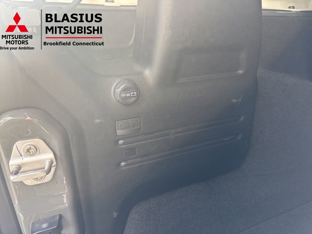 Used 2023 Jeep Wrangler Unlimited Sahara image 19