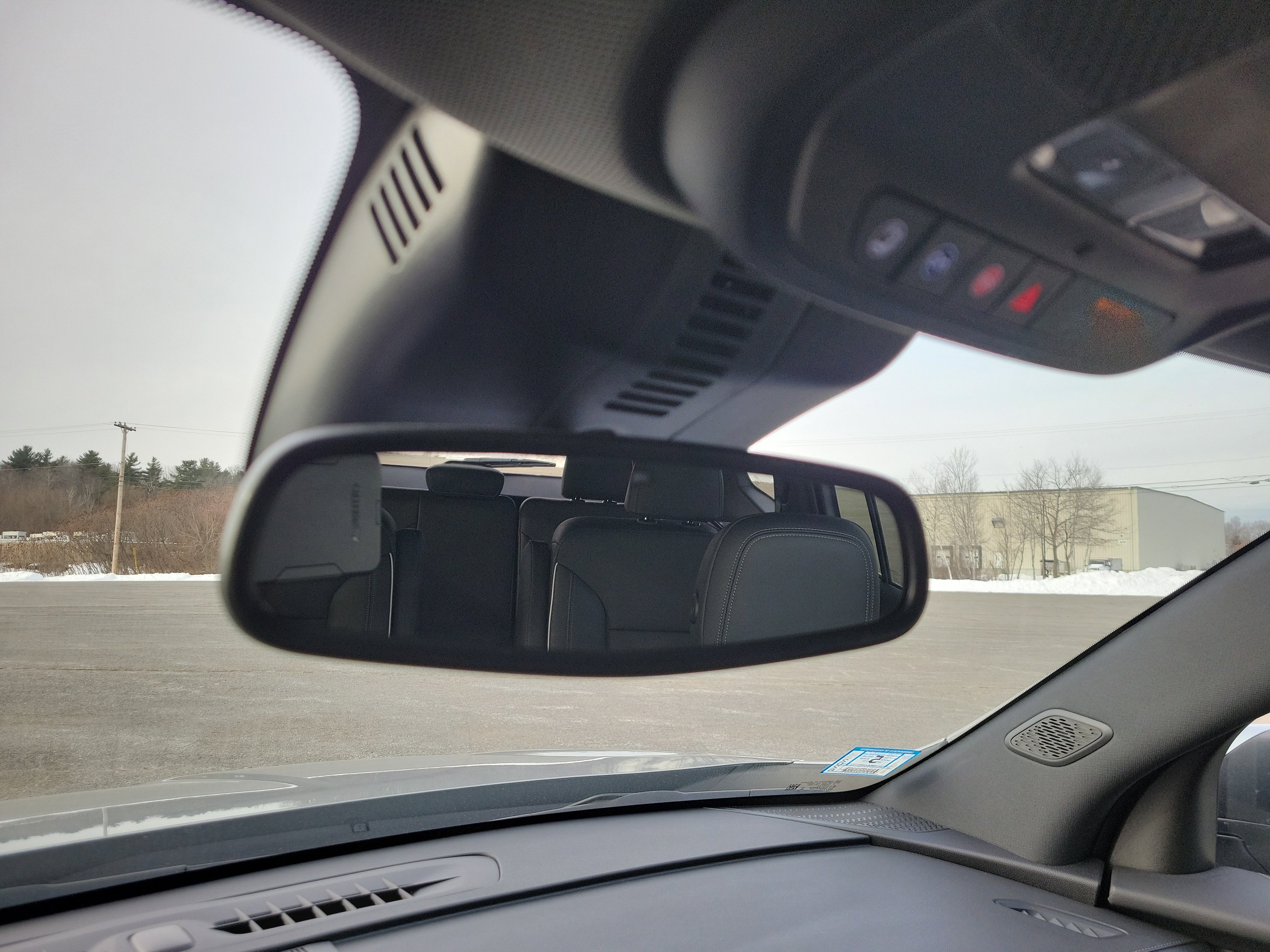 Certified 2025 Buick Enclave Preferred image 29