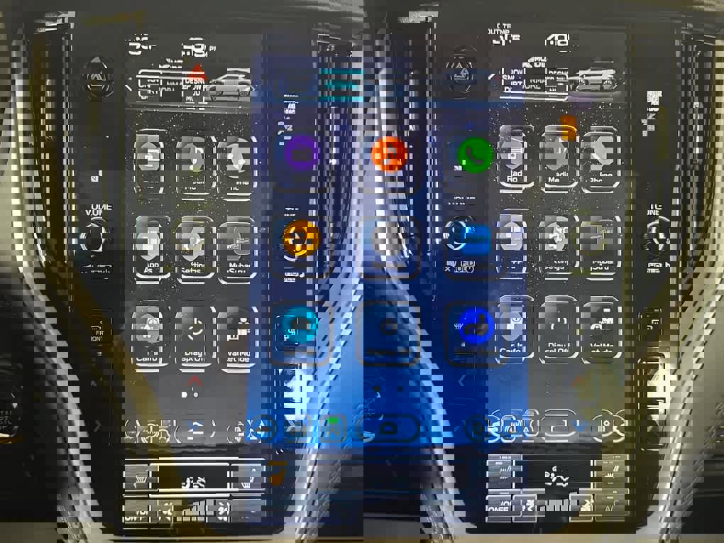 Used 2025 Subaru Outback Onyx Edition image 37