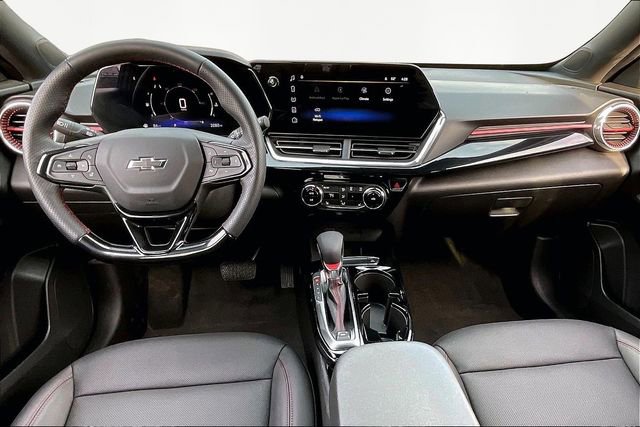 Used 2025 Chevrolet Trax RS w/ Driver Confidence Package image 7