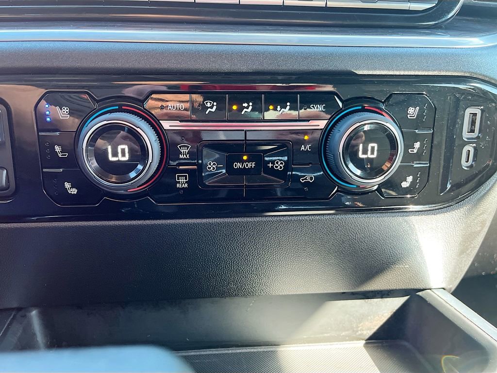 Used 2025 Chevrolet Silverado 1500 LTZ image 16