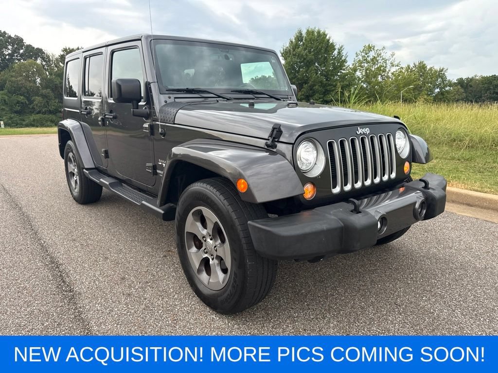 Used 2017 Jeep Wrangler Unlimited Sahara w/ Dual Top Group AWD/4WD image 1