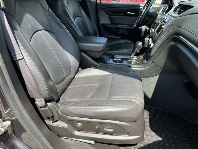 Used 2015 Chevrolet Traverse LT image 27