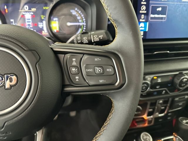 Used 2024 Jeep Wrangler Unlimited image 16