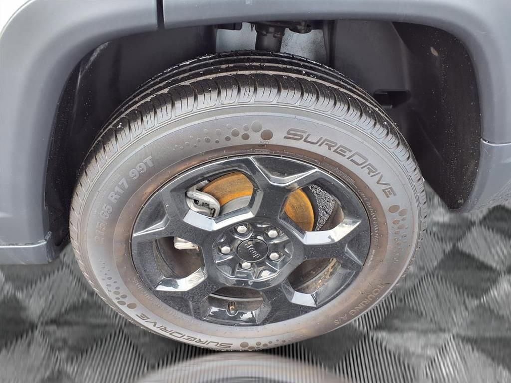 Used 2023 Jeep Compass Trailhawk image 18