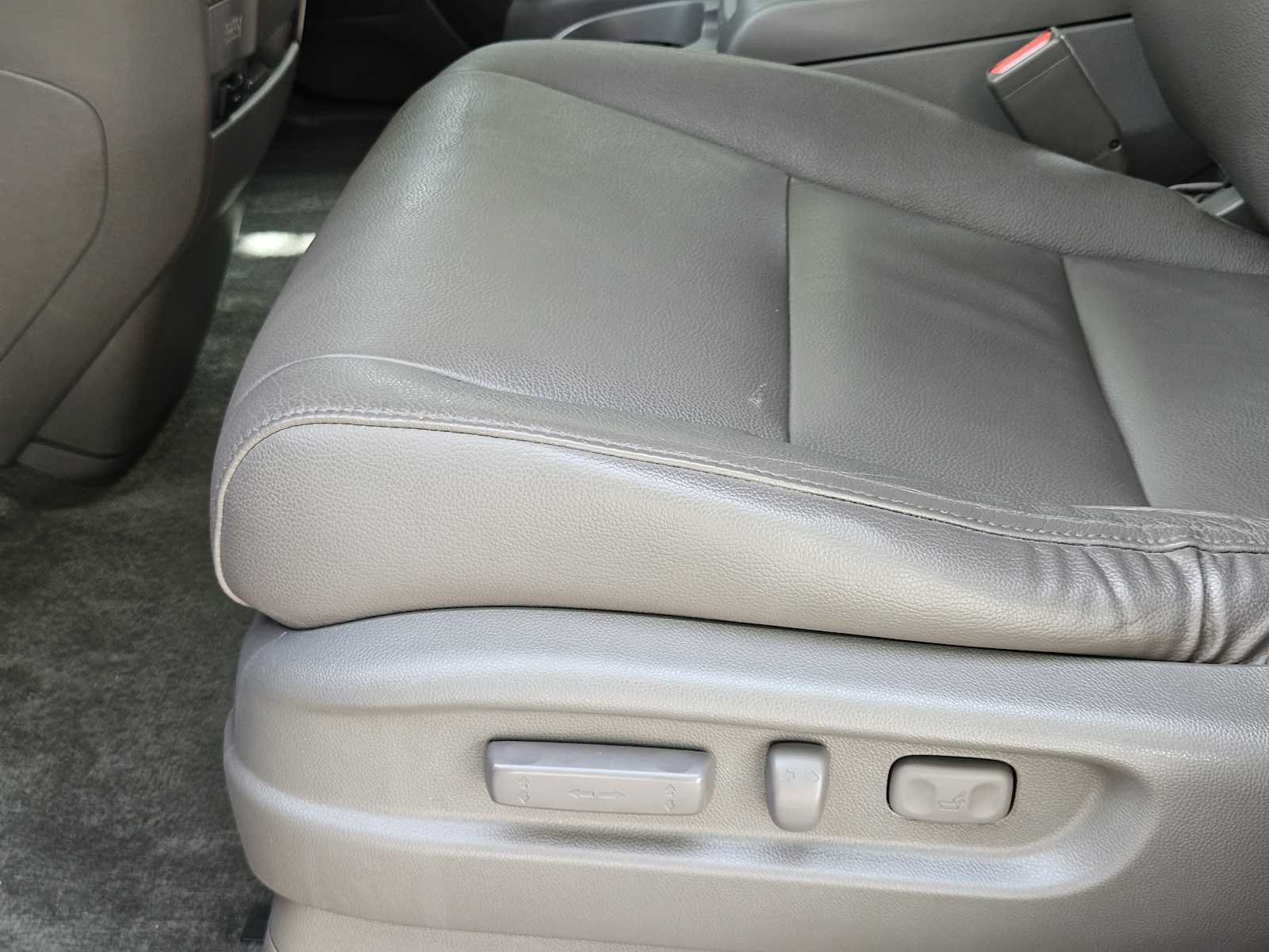 Used 2016 Honda Odyssey EX-L image 24