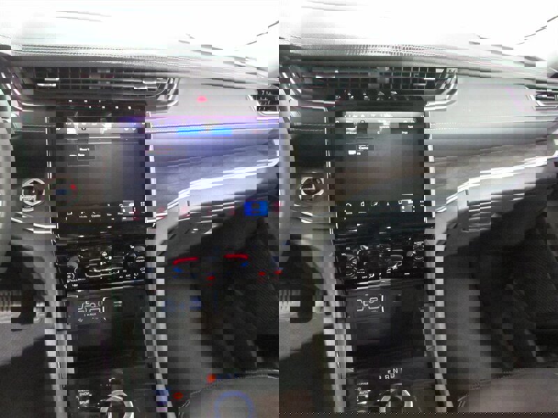 Used 2023 Jeep Grand Cherokee Limited image 30