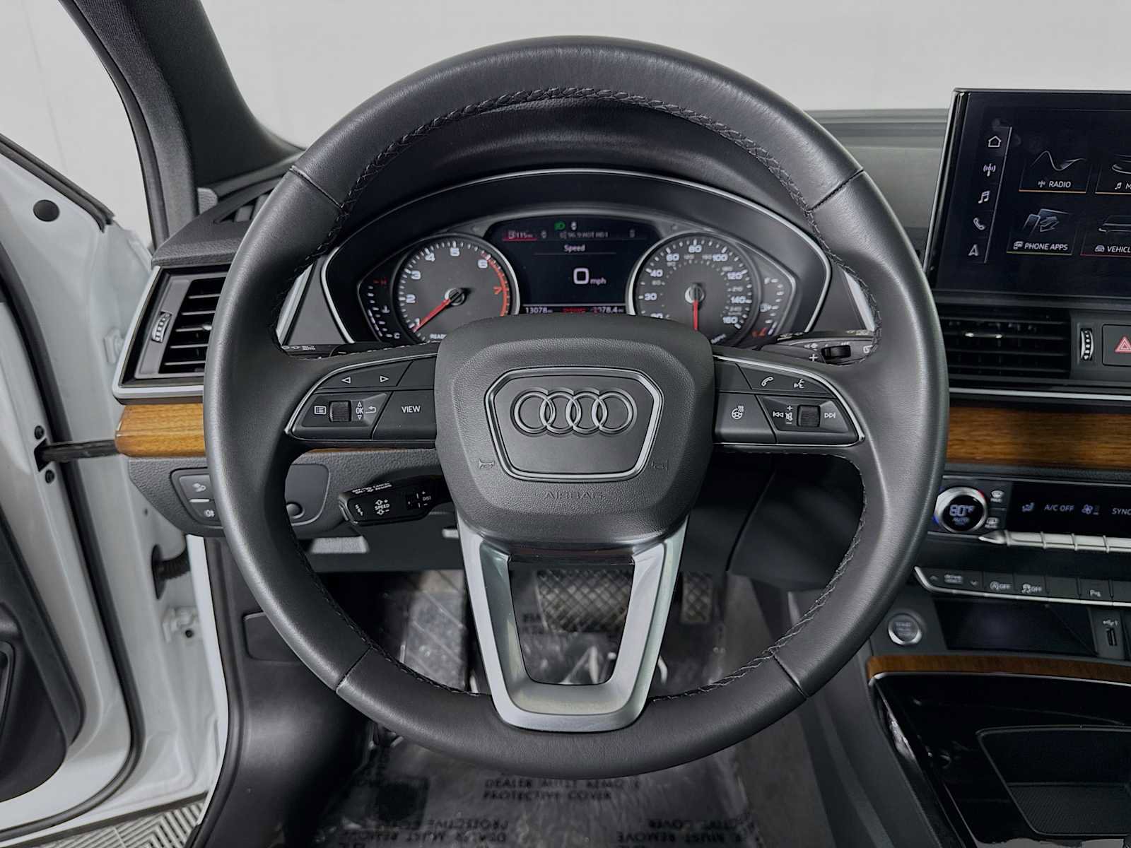 Used 2024 Audi Q5 2.0T Premium image 11