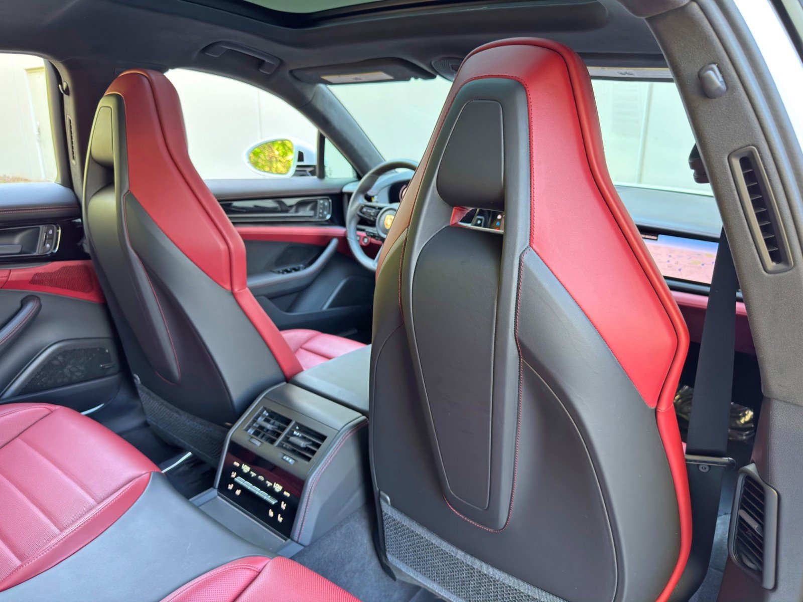 Used 2025 Porsche Panamera 4S w/ Premium Package AWD/4WD image 42