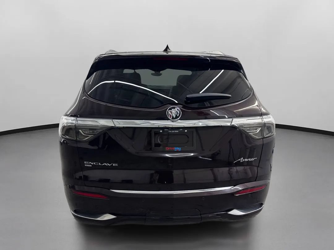 Used 2022 Buick Enclave Avenir w/ Avenir Technology Package AWD/4WD image 8