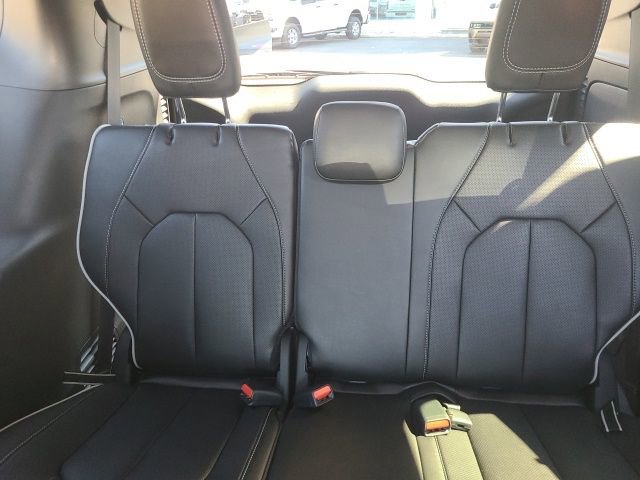 New 2026 Chrysler Pacifica Limited AWD/4WD image 18