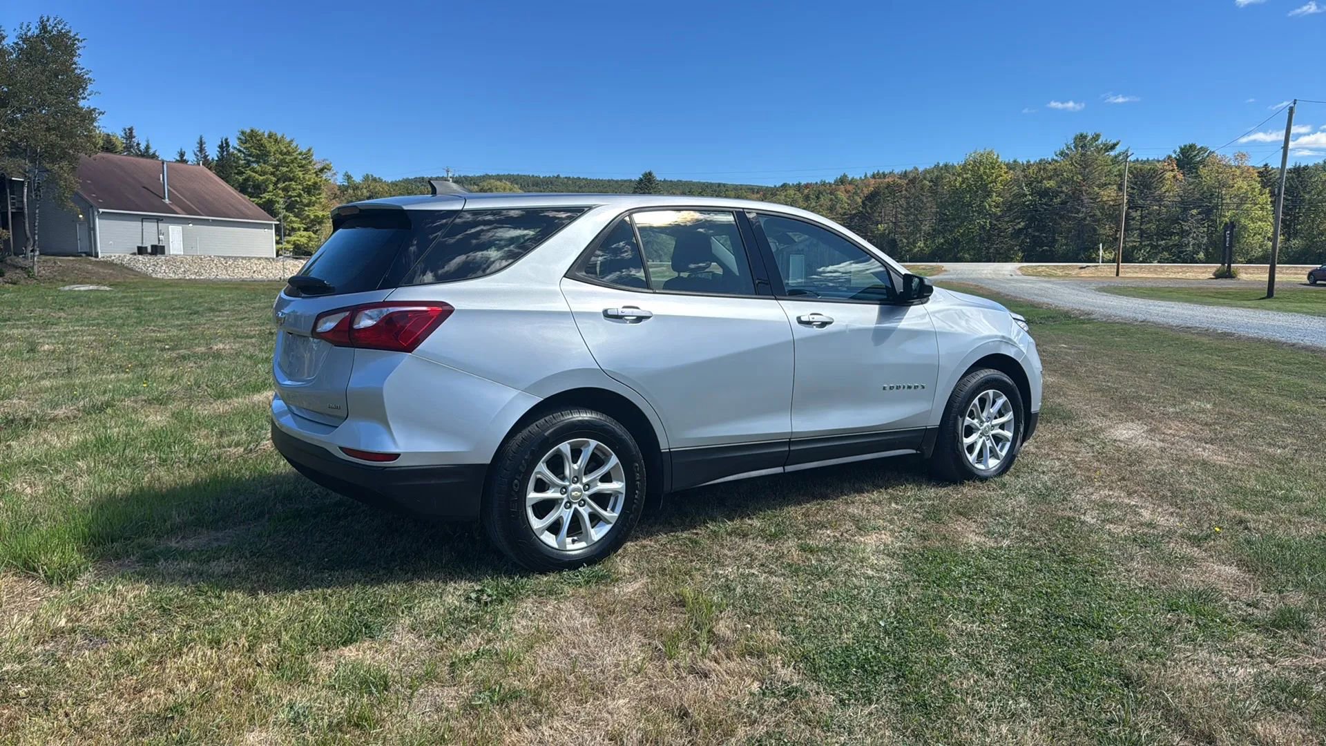Used 2019 Chevrolet Equinox LS AWD/4WD image 5