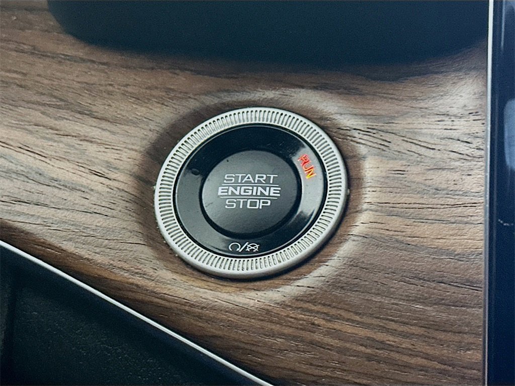 Used 2023 Jeep Grand Cherokee Summit image 27