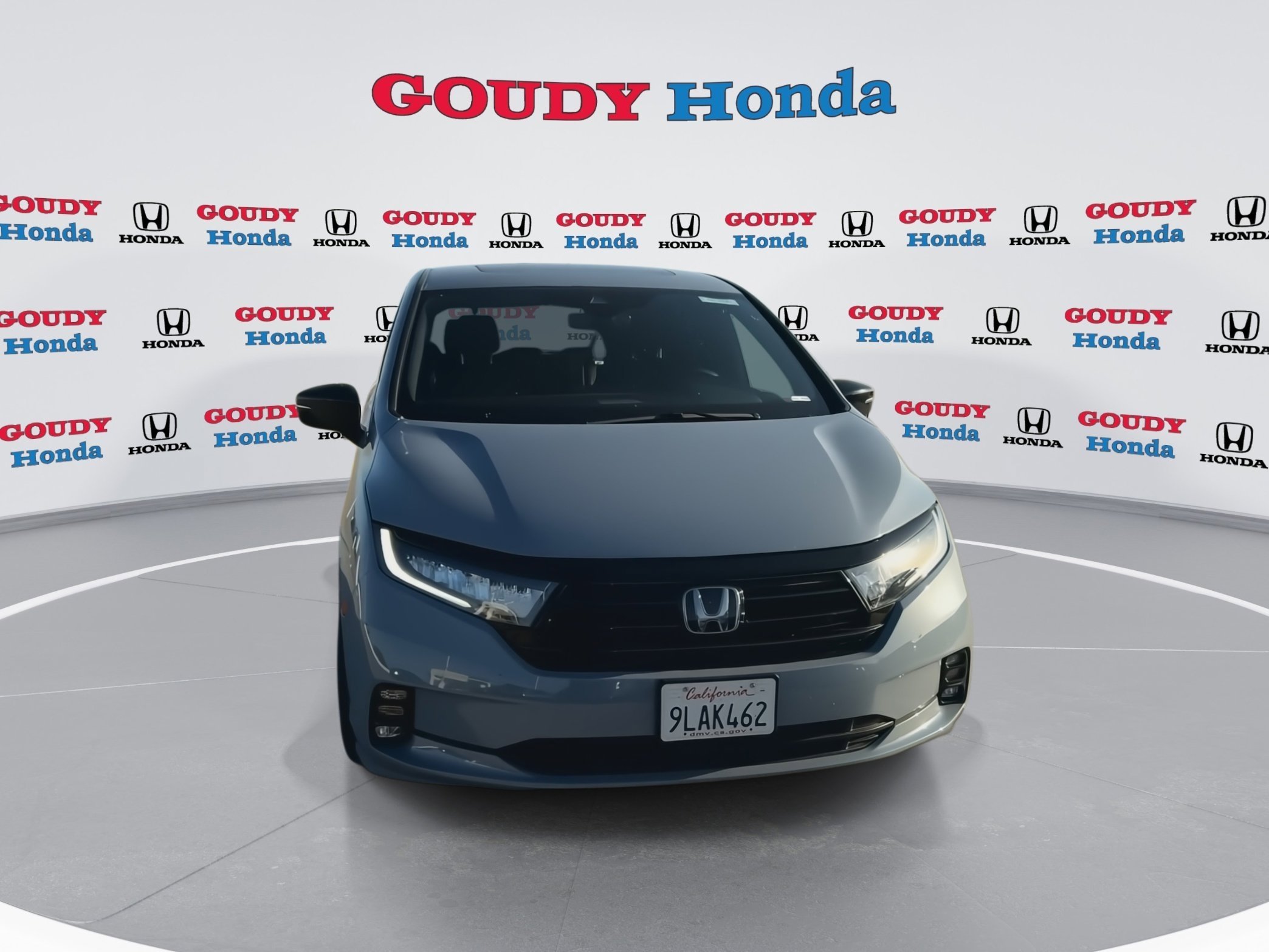 Used 2024 Honda Odyssey Sport image 3