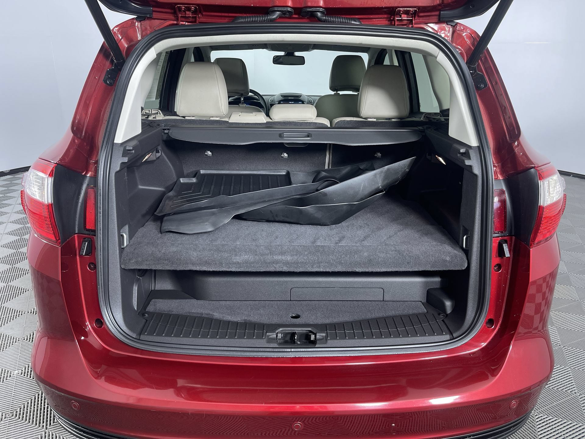 Used 2013 Ford C-MAX Energi SEL FWD image 25