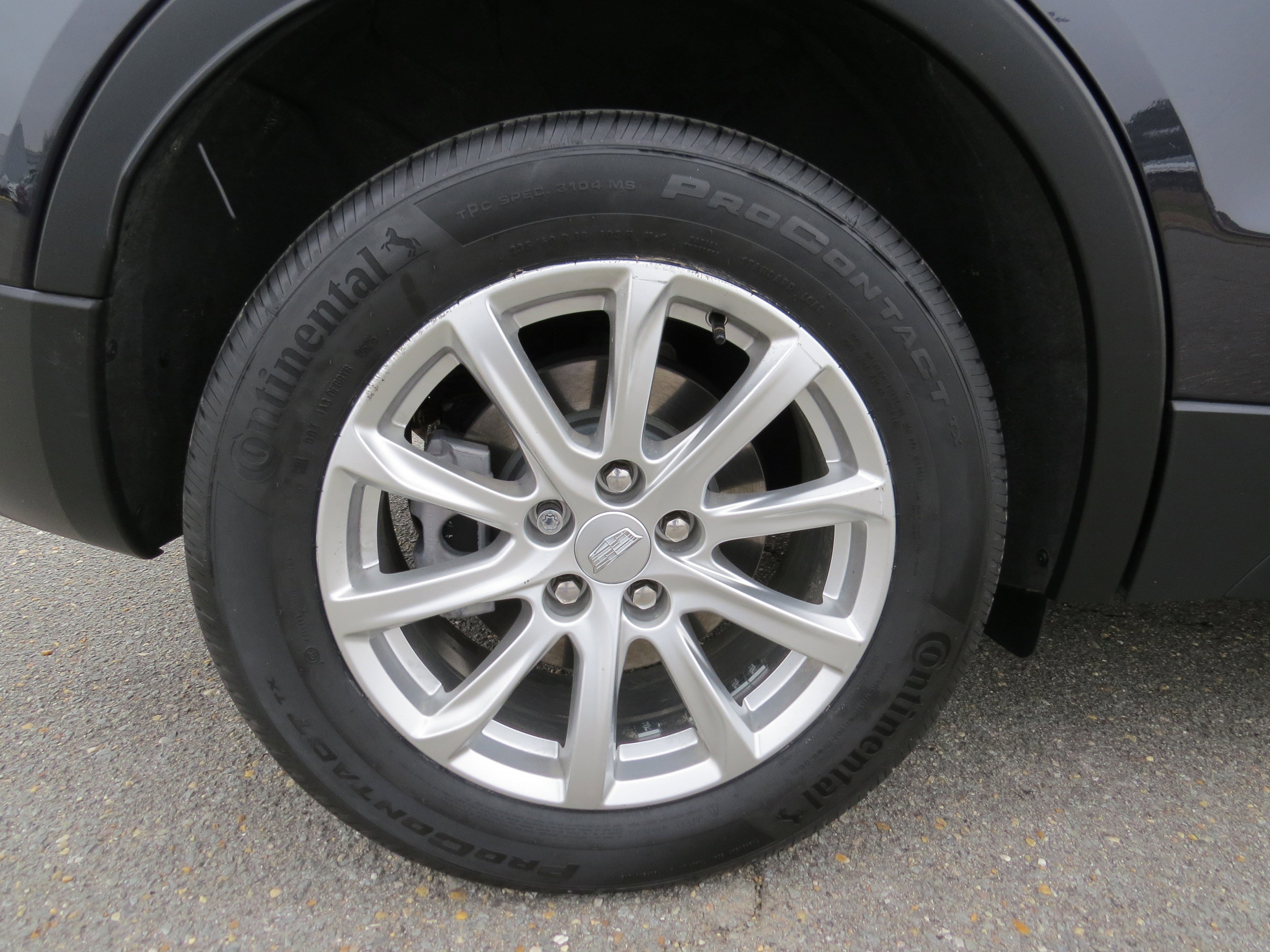 Certified 2023 Cadillac XT4 Luxury w/ Cold Weather Package image 11