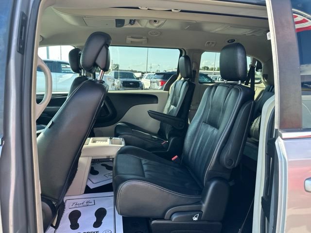 Used 2015 Chrysler Town & Country Touring FWD image 26