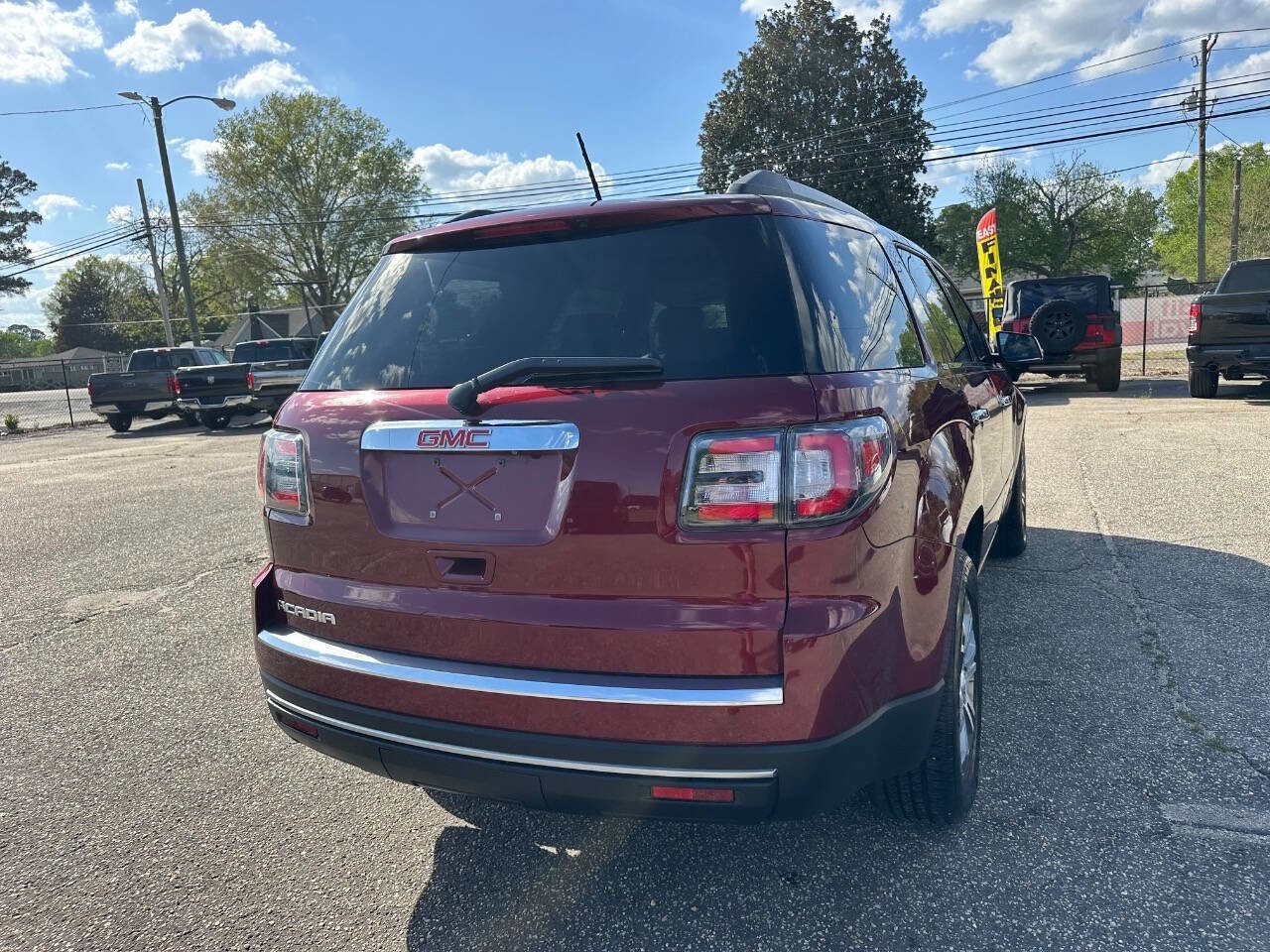 Used 2015 GMC Acadia SLT image 15