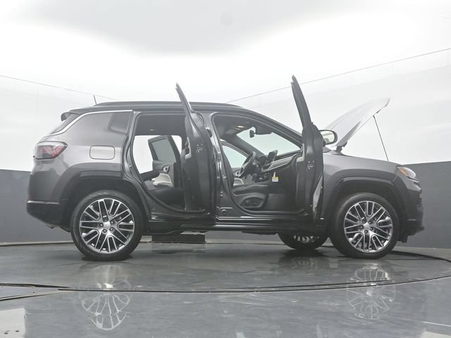 Used 2024 Jeep Compass Limited w/ Elite Group AWD/4WD image 57