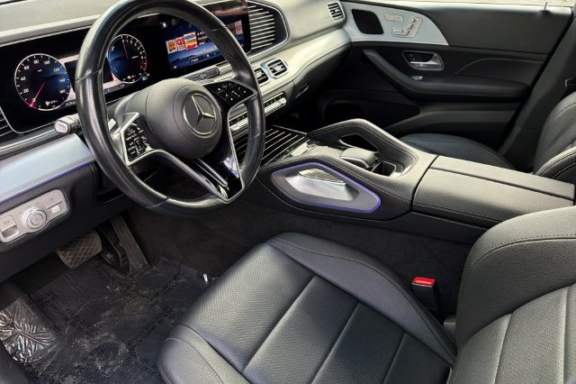Used 2024 Mercedes-Benz GLE 450e 4MATIC image 10