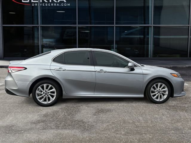 Used 2020 Toyota Camry LE w/ Convenience Package image 6
