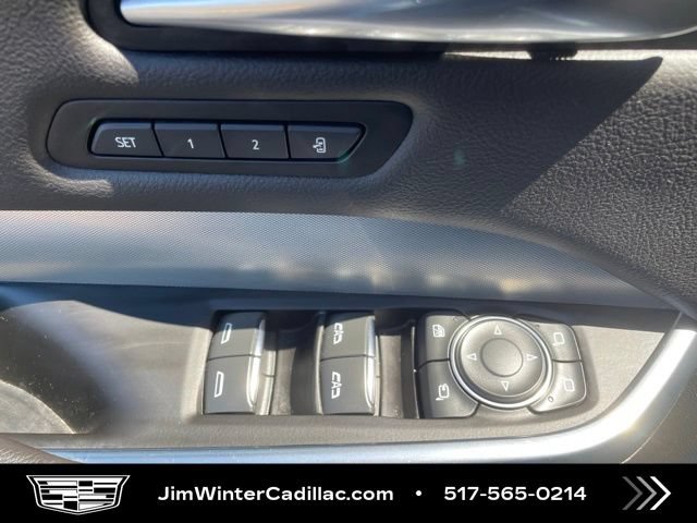 Used 2022 Cadillac XT4 Premium Luxury w/ Technology Package AWD/4WD image 25