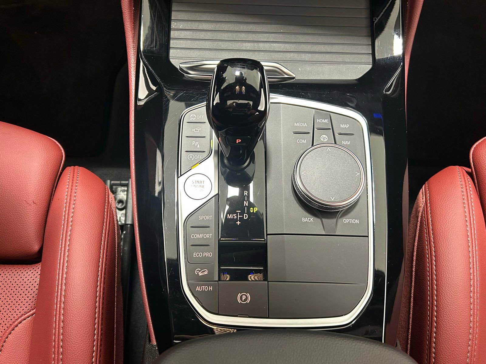 Used 2025 BMW X4 xDrive30i image 23