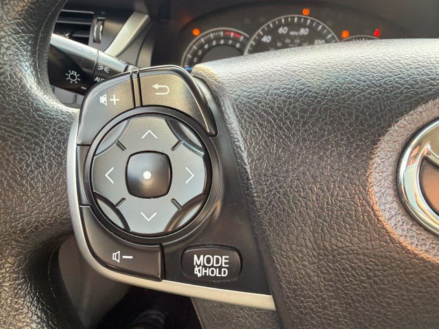 Used 2014 Toyota Camry LE FWD image 19