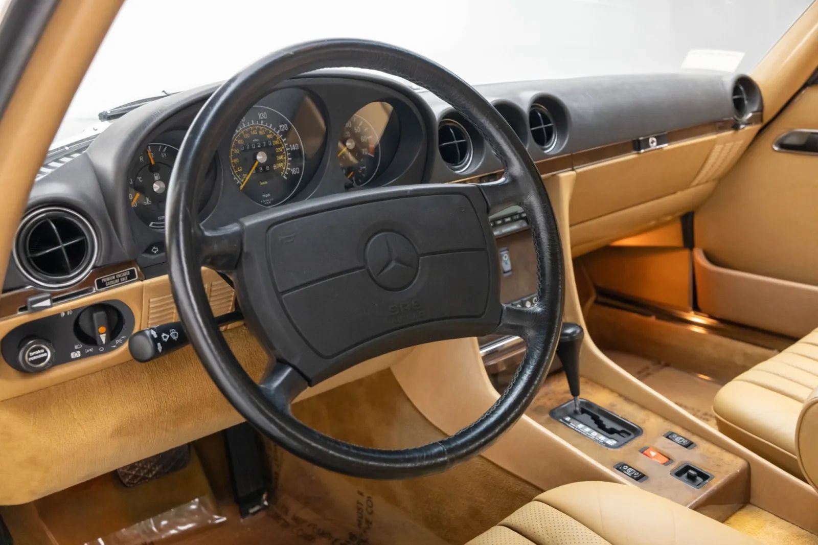 Used 1989 Mercedes-Benz 560 SL image 16