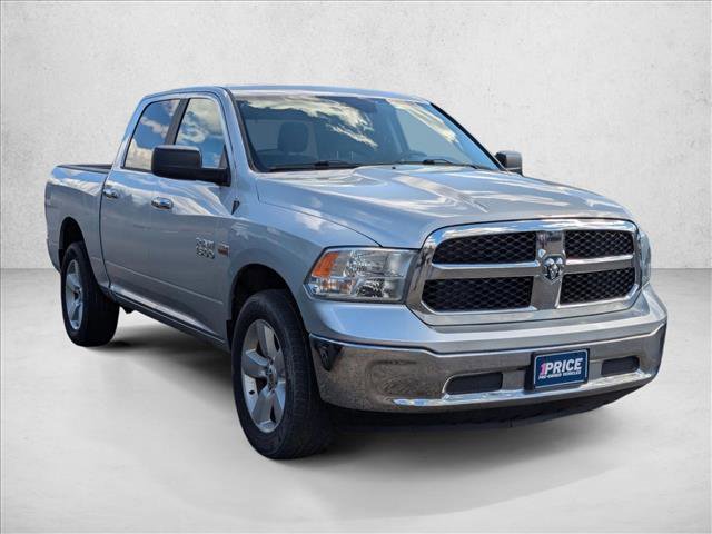 Used 2017 RAM 1500 Classic SLT image 3