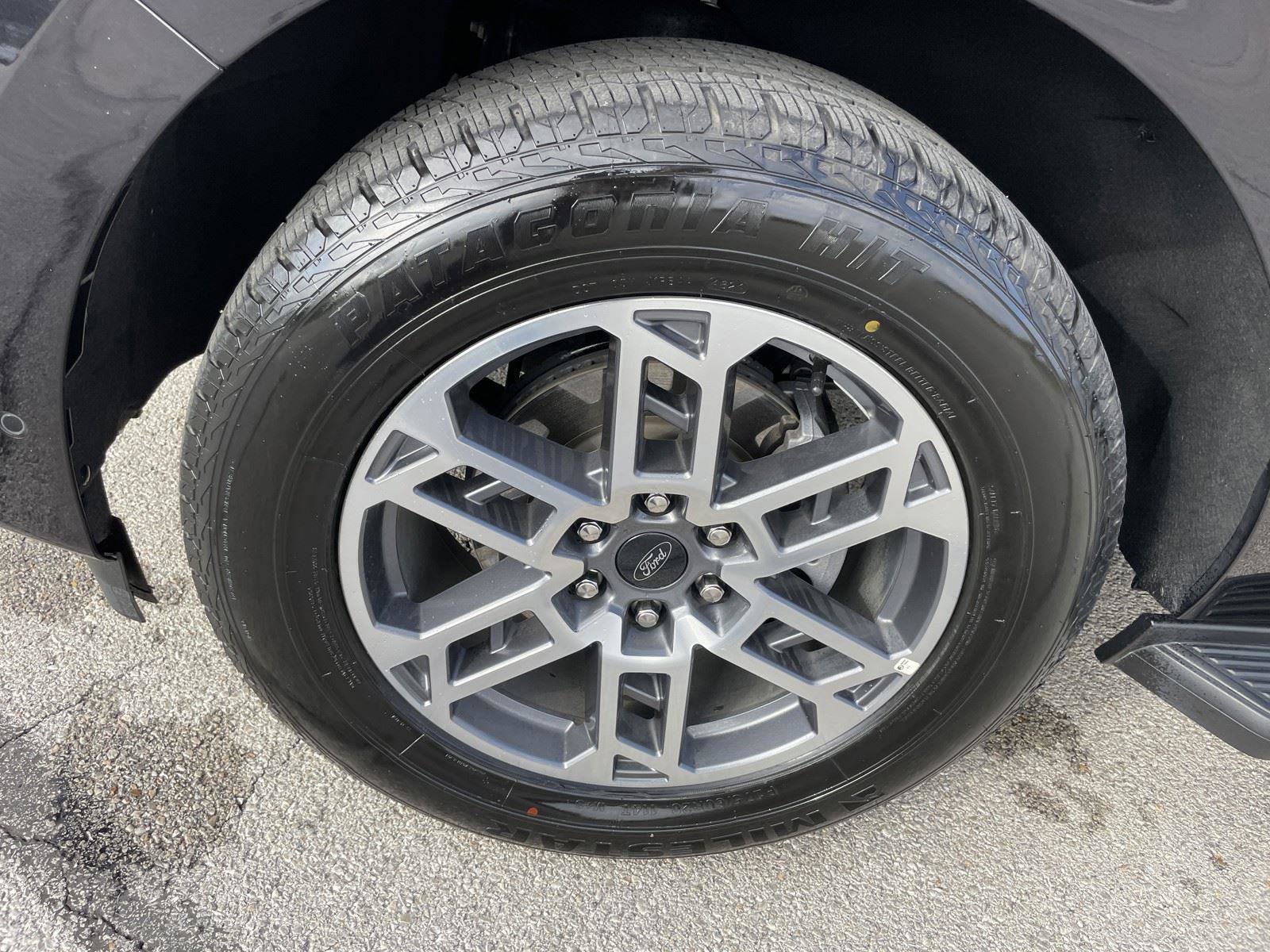 Used 2025 Ford Expedition Active AWD/4WD image 32
