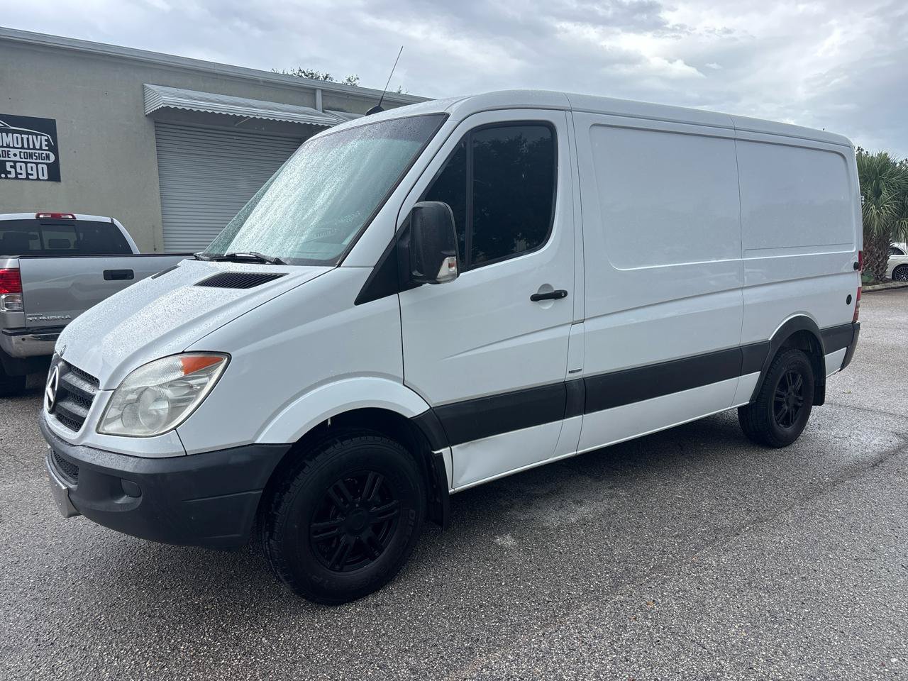 Used 2013 Mercedes-Benz Sprinter 2500 image 2