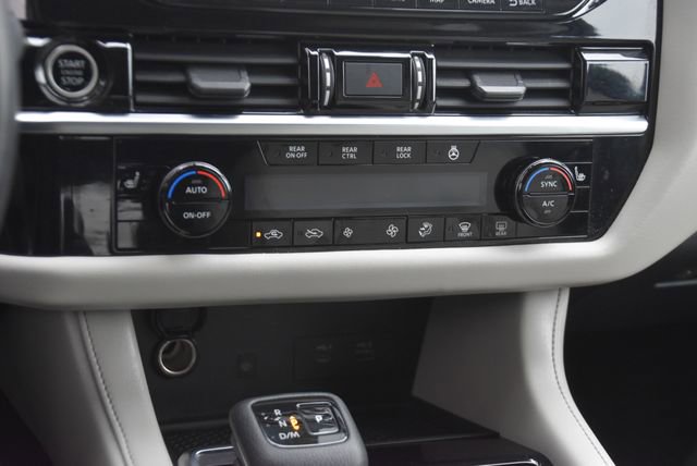 Used 2023 Nissan Pathfinder SL w/ SL Premium Package image 40