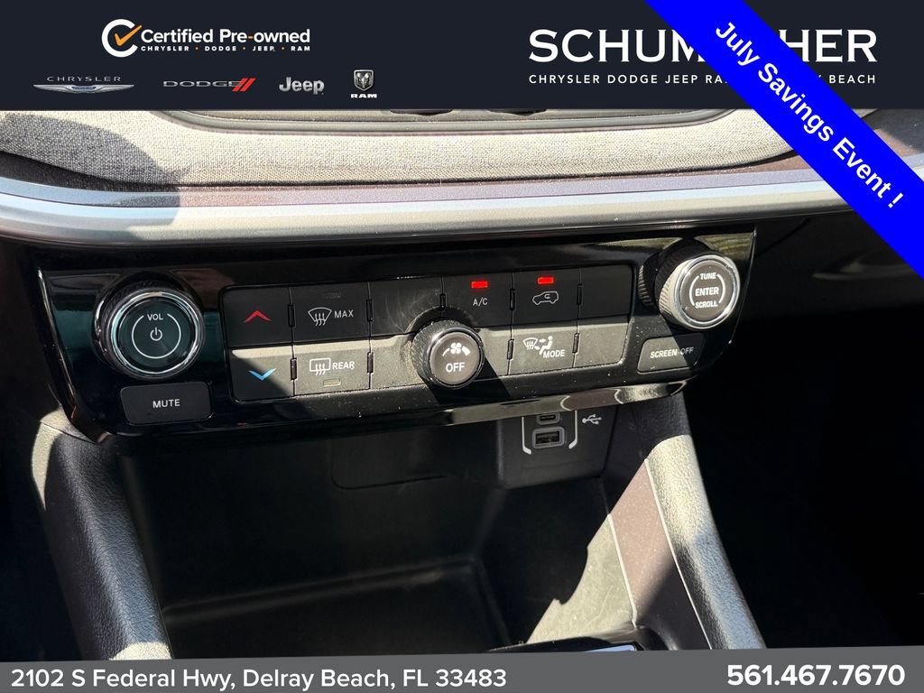 Certified 2022 Jeep Compass Latitude w/ Sun and Sound Group FWD image 22
