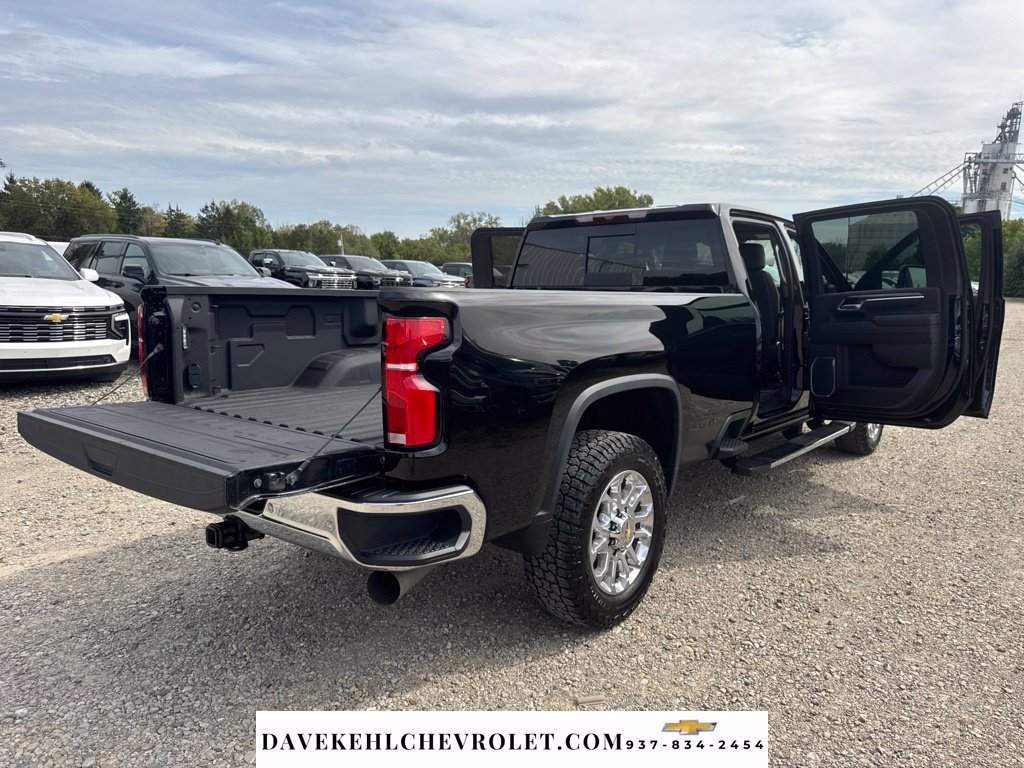 Used 2025 Chevrolet Silverado 3500 LTZ w/ LTZ Plus Package AWD/4WD image 43