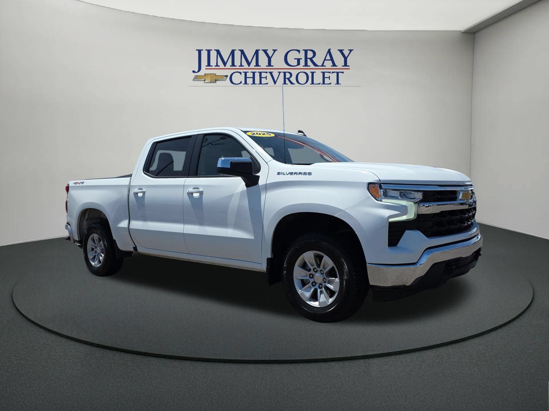 Used 2025 Chevrolet Silverado 1500 LT AWD/4WD image 7