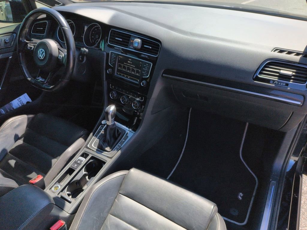 Used 2017 Volkswagen Golf R 4-Door image 20