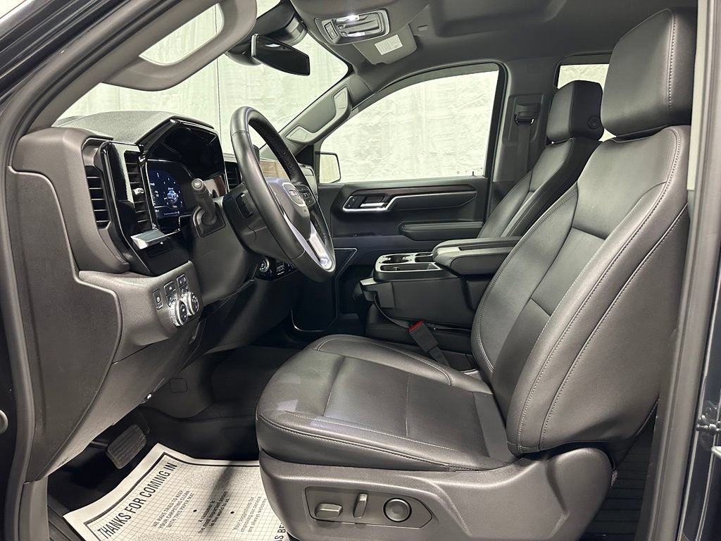 Used 2025 GMC Sierra 1500 SLT AWD/4WD image 14