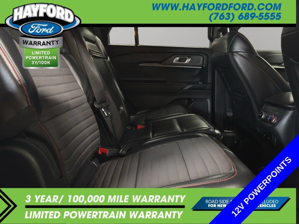 Used 2025 Ford Explorer ST-Line w/ ST-Line Street Pack AWD/4WD image 21
