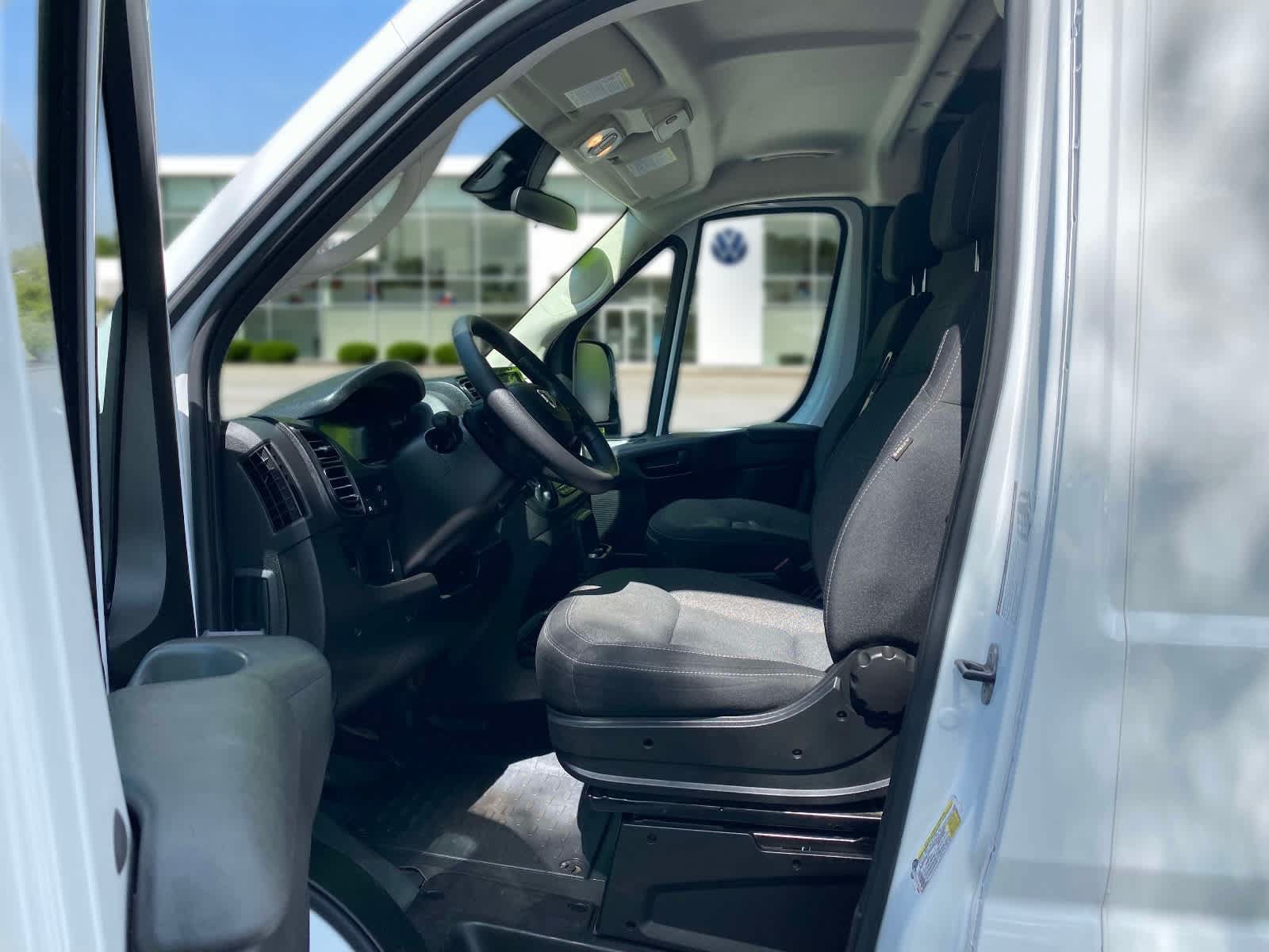 Used 2025 RAM ProMaster 2500 w/ U-Haul Equipment Group FWD image 10