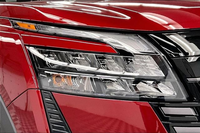 New 2026 Nissan Pathfinder SL image 15