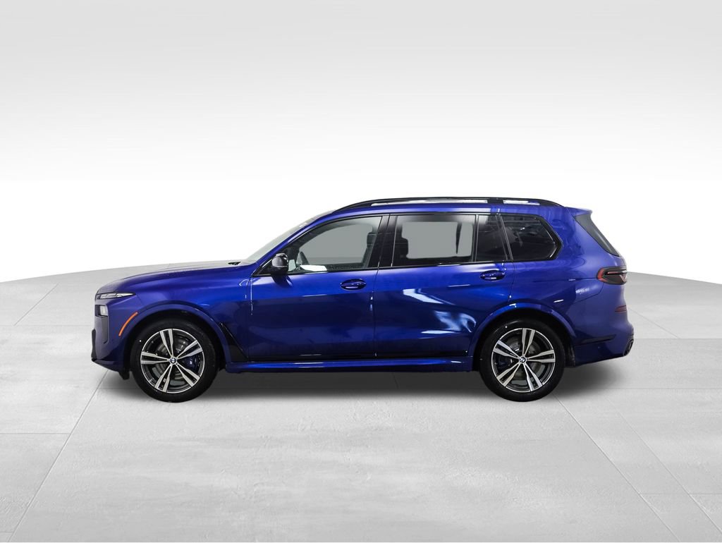 Used 2025 BMW X7 M60i image 2