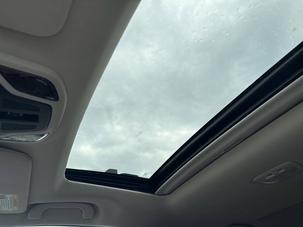 Used 2024 Subaru Outback Touring AWD/4WD image 13