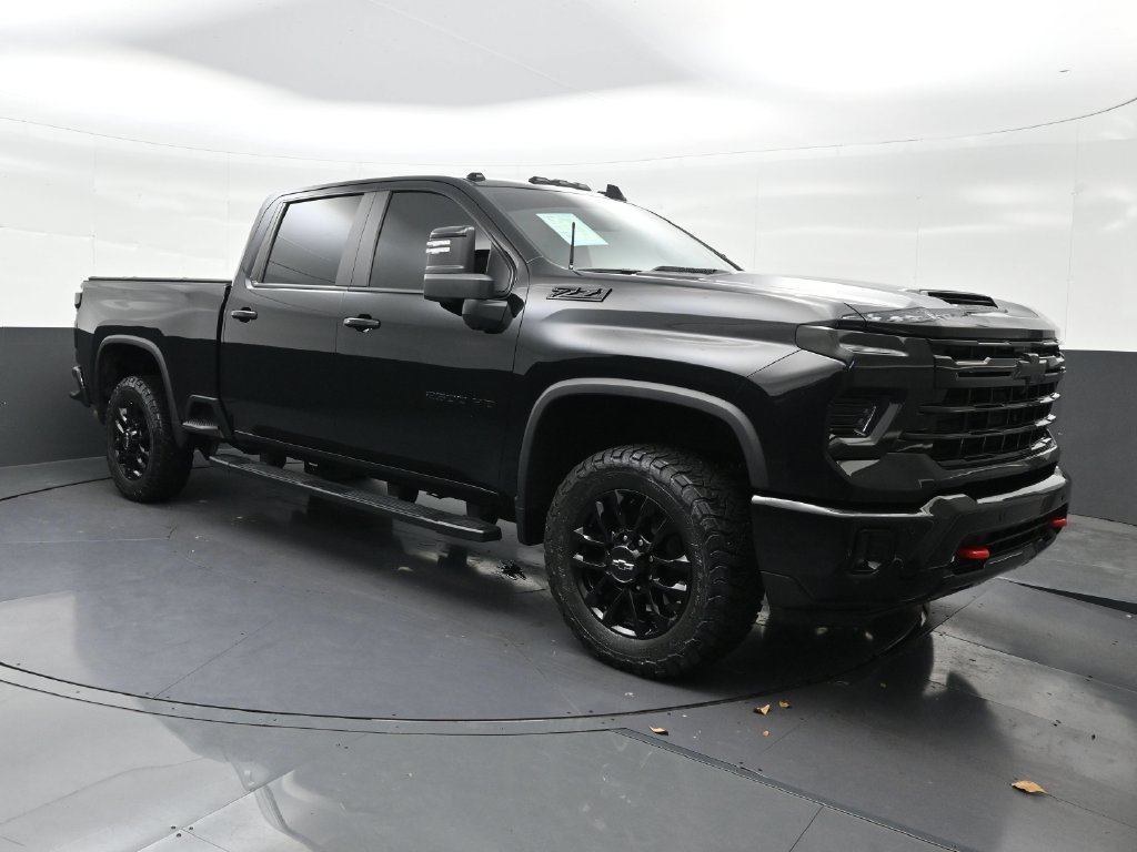 Used 2025 Chevrolet Silverado 2500 LT w/ Trail Boss Package AWD/4WD image 9