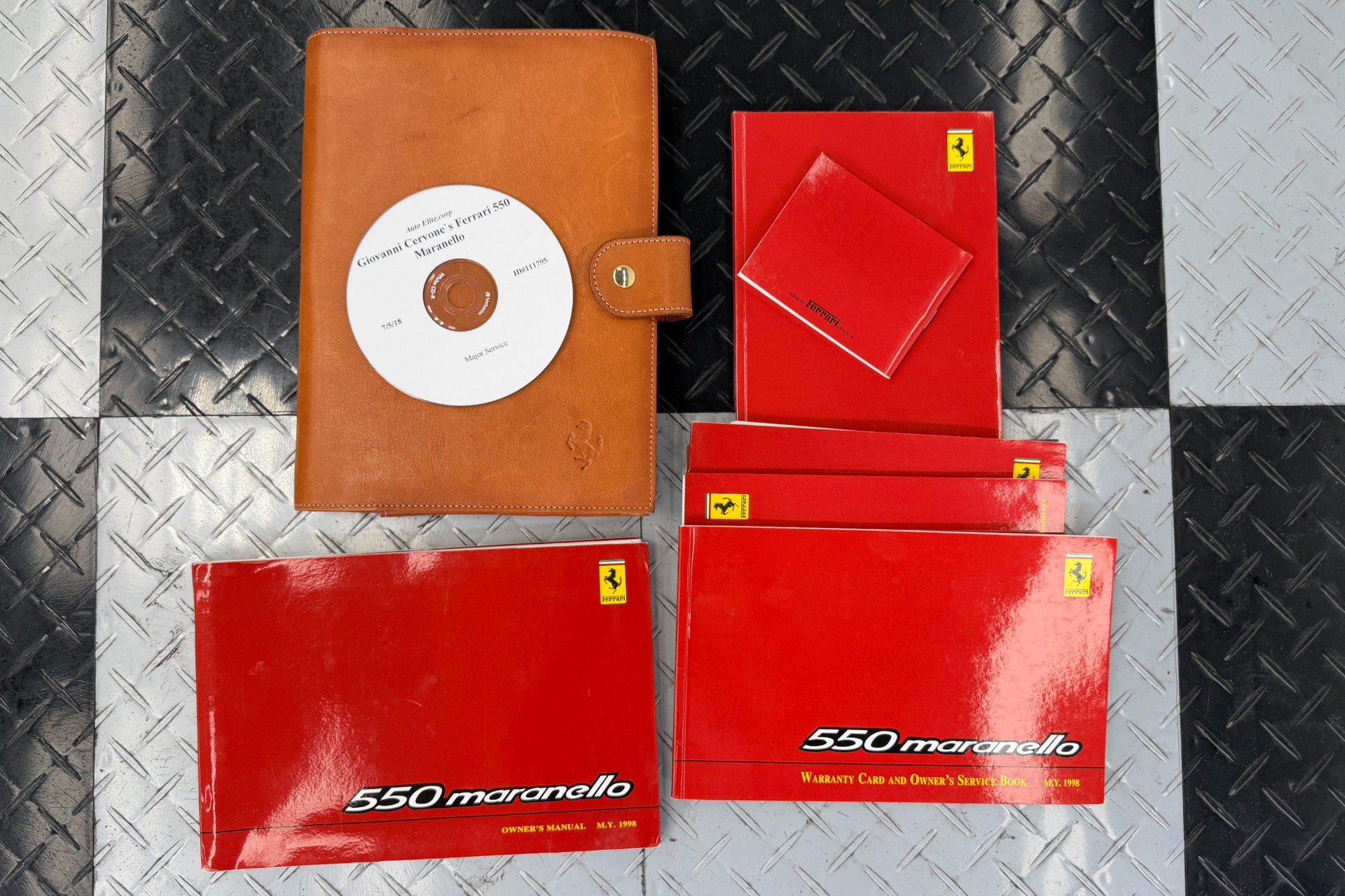 Used 1998 Ferrari 550 Maranello Coupe RWD image 19