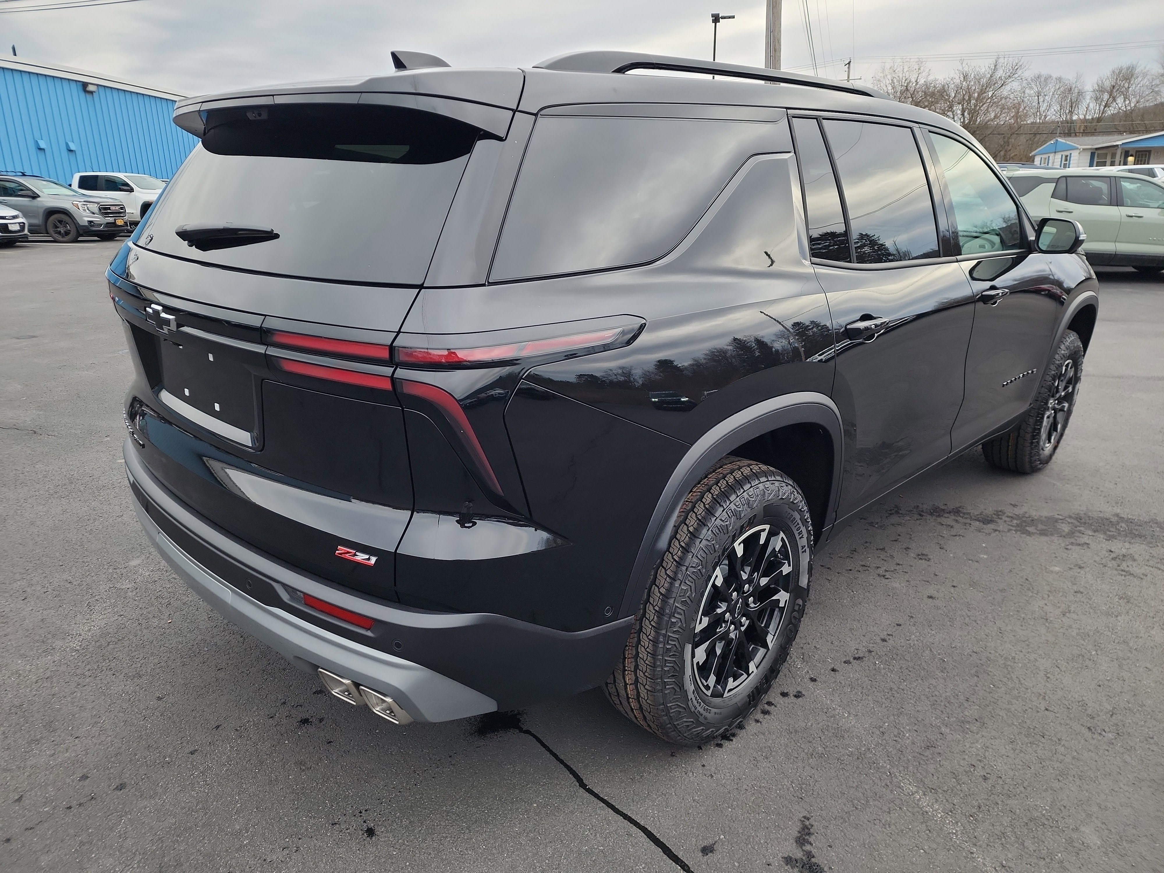 New 2026 Chevrolet Traverse Z71 w/ Enhanced Driving Package AWD/4WD image 8