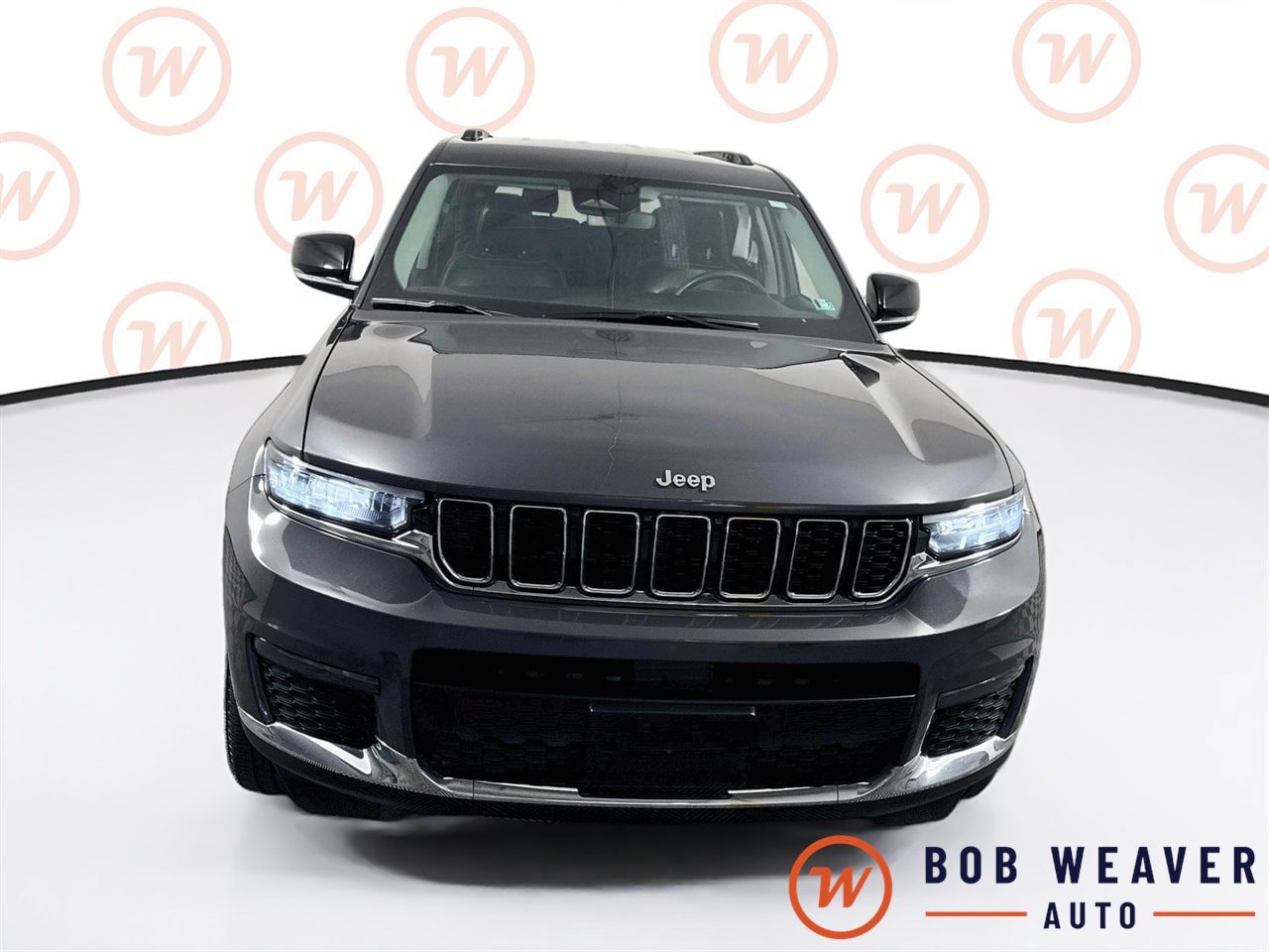 Used 2023 Jeep Grand Cherokee L Limited AWD/4WD image 2