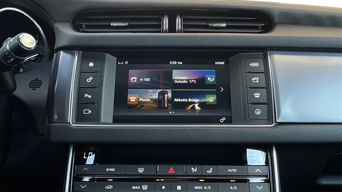 Used 2016 Jaguar XF R-Sport image 25