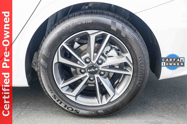 Certified 2023 Kia Forte LXS w/ LXS Technology Package image 12